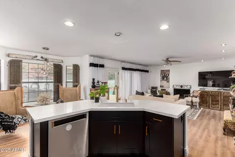Kitchen - 1118 Encinas Ave, Gilbert, AZ 85234 photo 3 of 3