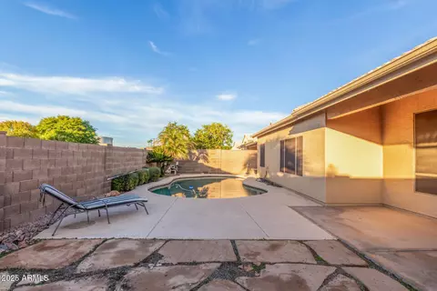 Exterior - 278 E Sagebrush St, Gilbert, AZ 85296 photo 11 of 14