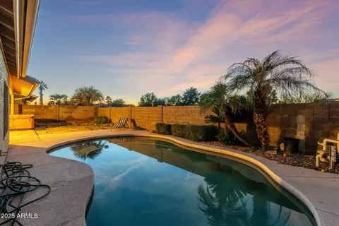 Exterior - 278 E Sagebrush St, Gilbert, AZ 85296 photo 10 of 14