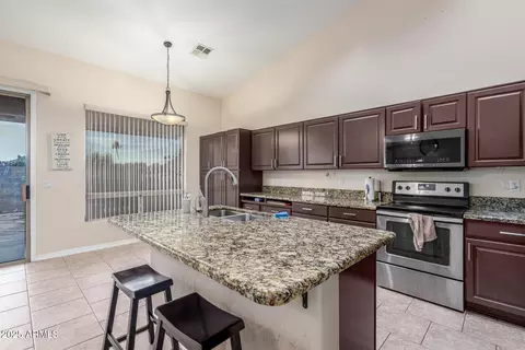Kitchen - 278 E Sagebrush St, Gilbert, AZ 85296 photo 1 of 4