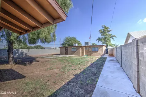 Exterior - 4802 S 35th Dr, Phoenix, AZ 85041 photo 7 of 7