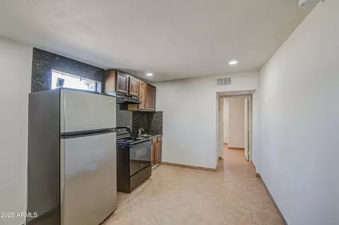 Kitchen - 4802 S 35th Dr, Phoenix, AZ 85041 photo 3 of 3
