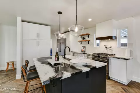 Kitchen - 1735 W Mitchell Dr, Phoenix, AZ 85015 photo 3 of 5