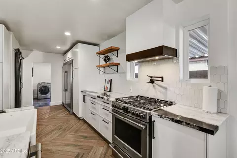 Kitchen - 1735 W Mitchell Dr, Phoenix, AZ 85015 photo 2 of 5