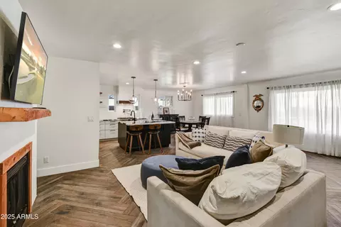 Living - 1735 W Mitchell Dr, Phoenix, AZ 85015 photo 1 of 2