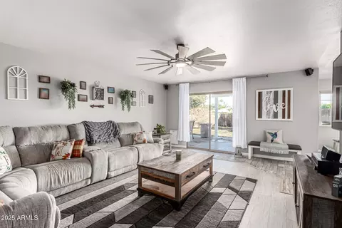 Living - 7552 Elena Cir, Mesa, AZ 85208 photo 1 of 2