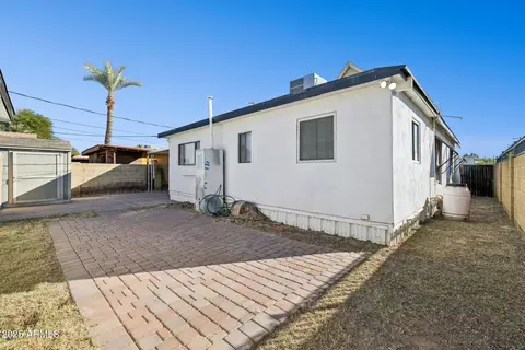 Exterior - 1614 E Roma Ave, Phoenix, AZ 85016 photo 5 of 10