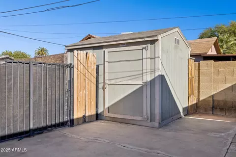 Exterior - 1614 E Roma Ave, Phoenix, AZ 85016 photo 8 of 10