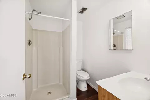 Bath - 1614 E Roma Ave, Phoenix, AZ 85016 photo 1 of 5