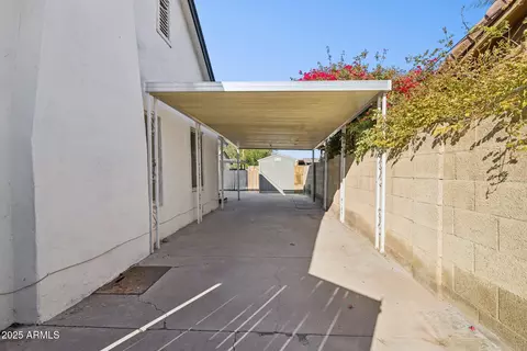 Exterior - 1614 E Roma Ave, Phoenix, AZ 85016 photo 4 of 10
