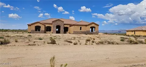 12371 E Old Mule Dr, Kingman, AZ 86401