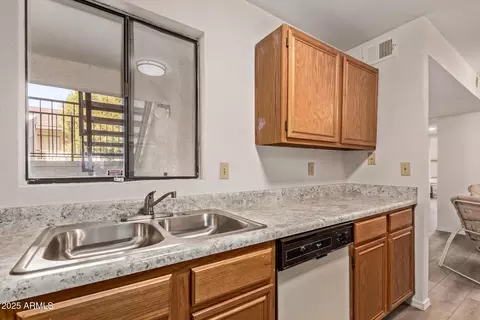 5518 E Lindstrom Ln #2016, Mesa, AZ 85215 photo 7
