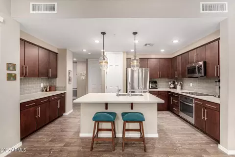 250 W Queen Creek Rd #130, Chandler, AZ 85248