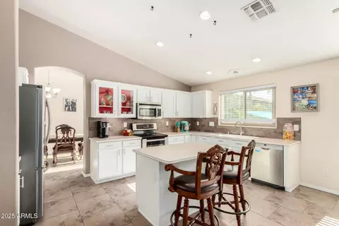 Kitchen - 10217 E Posada Ave, Mesa, AZ 85212 photo 3 of 4