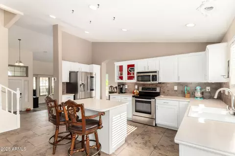 Kitchen - 10217 E Posada Ave, Mesa, AZ 85212 photo 2 of 4