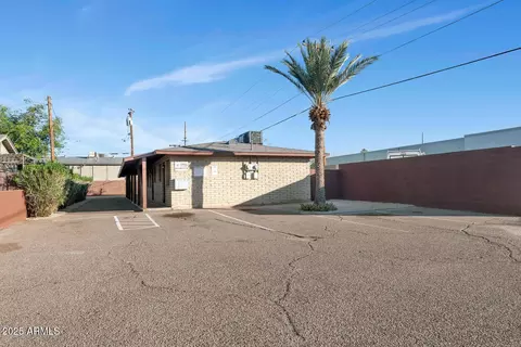 822 E Carol Ave, Phoenix, AZ 85020
