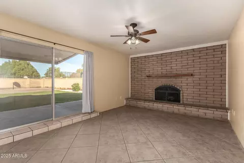 Living - 1046 E Carmen St, Tempe, AZ 85283 photo 5 of 7