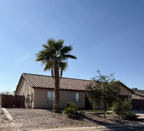 9925 W Bradshaw Dr, Arizona City, AZ 85123