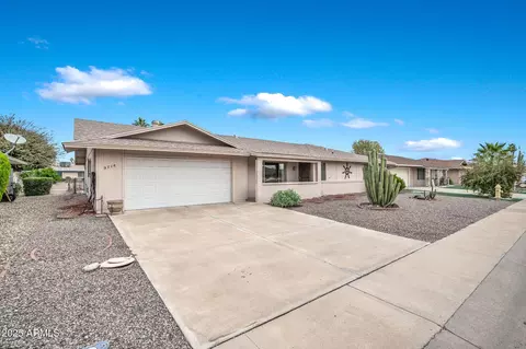 9718 W Terrace Ln, Sun City, AZ 85373
