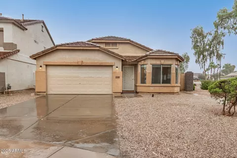 10940 E Wallflower Ln, Florence, AZ 85132