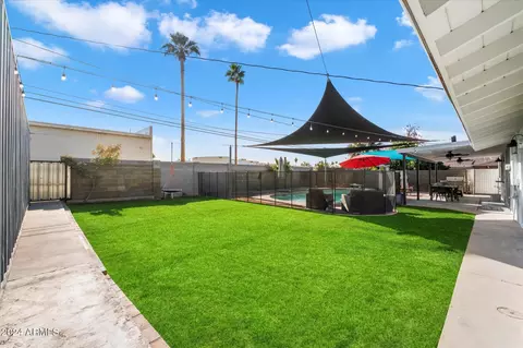 Exterior - 4015 E Catalina Dr, Phoenix, AZ 85018 photo 5 of 5