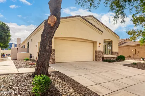 2031 E Valencia Dr, Phoenix, AZ 85042 photo 4