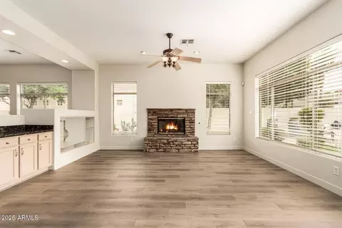 2031 E Valencia Dr, Phoenix, AZ 85042 photo 11