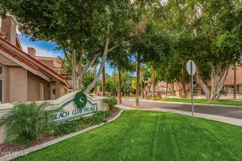 Exterior - 1633 E Lakeside Dr #66, Gilbert, AZ 85234 photo 10 of 18