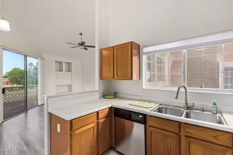 Kitchen - 1633 E Lakeside Dr #66, Gilbert, AZ 85234 photo 2 of 2