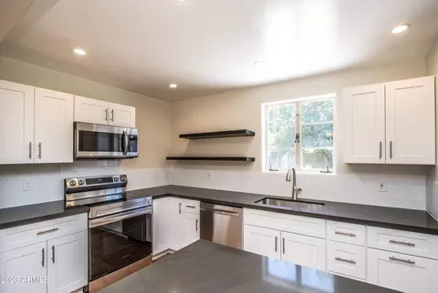 Kitchen - 3023 E Mulberry Dr, Phoenix, AZ 85016 photo 4 of 4
