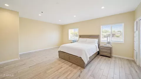 Bedroom - 945 E Missouri Ave, Phoenix, AZ 85014 photo 1 of 1