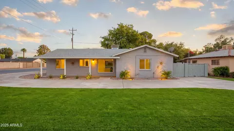 Exterior - 945 E Missouri Ave, Phoenix, AZ 85014 photo 2 of 2