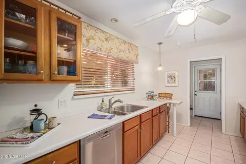 1952 E Oxford Dr, Tempe, AZ 85283 photo 8