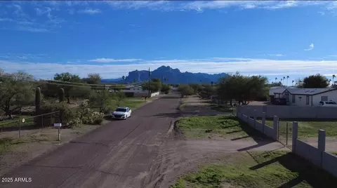 1975 W Smoketree St, Apache Junction, AZ 85120 photo 5