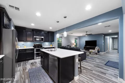Entry Way - 1755 E Mesquite Ave, Apache Junction, AZ 85119 photo 1 of 1