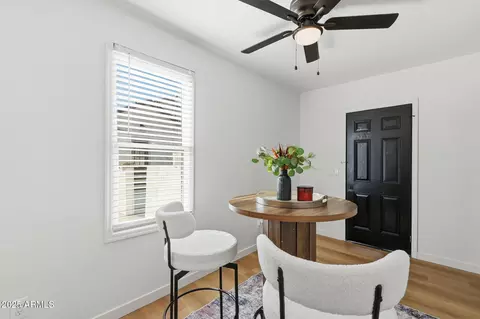 Dining - 1430 E Diamond St, Phoenix, AZ 85006 photo 5 of 5