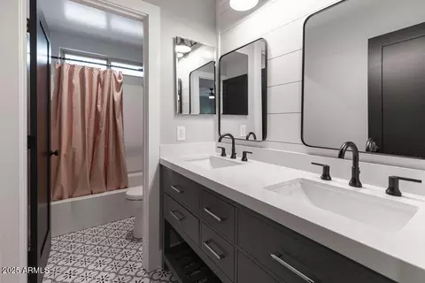 Bath - 3062 E Roland St, Mesa, AZ 85213 photo 4 of 5