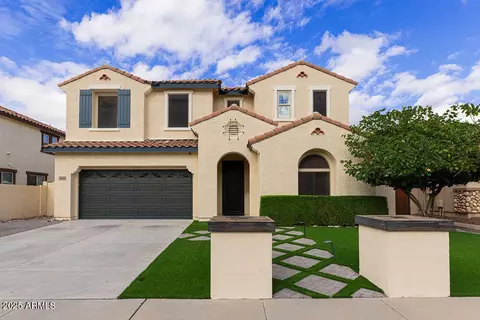 3062 E Roland St, Mesa, AZ 85213