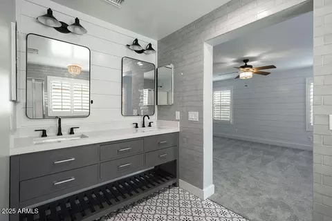 Bath - 3062 E Roland St, Mesa, AZ 85213 photo 2 of 5