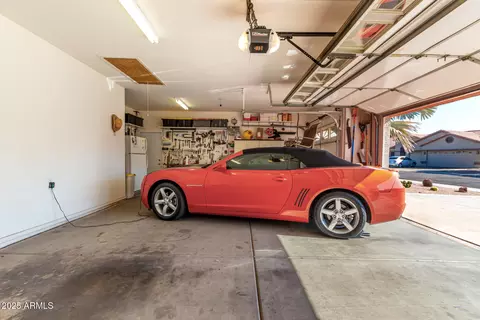 Exterior - 1246 E Tradewind Dr, Gilbert, AZ 85234 photo 6 of 12