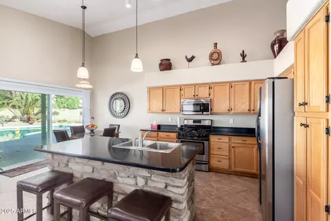 Kitchen - 1246 E Tradewind Dr, Gilbert, AZ 85234 photo 2 of 3