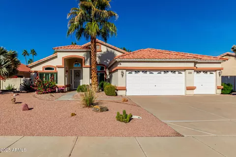 1246 E Tradewind Dr, Gilbert, AZ 85234