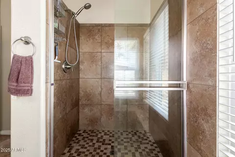 Bath - 1246 E Tradewind Dr, Gilbert, AZ 85234 photo 2 of 3