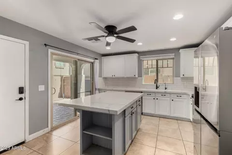 Kitchen - 2594 E Boston St, Gilbert, AZ 85295 photo 4 of 4
