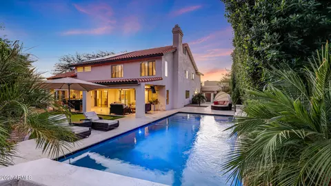 10015 N 55th St, Paradise Valley, AZ 85253