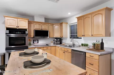 Kitchen - 117 N Arroya Rd, Apache Junction, AZ 85119 photo 1 of 3