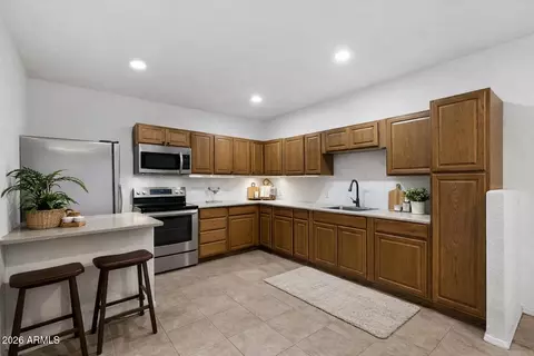Kitchen - 117 N Arroya Rd, Apache Junction, AZ 85119 photo 3 of 3