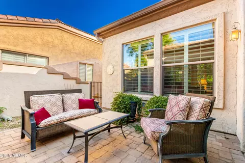 Exterior - 4271 E Sourwood Dr, Gilbert, AZ 85298 photo 2 of 6
