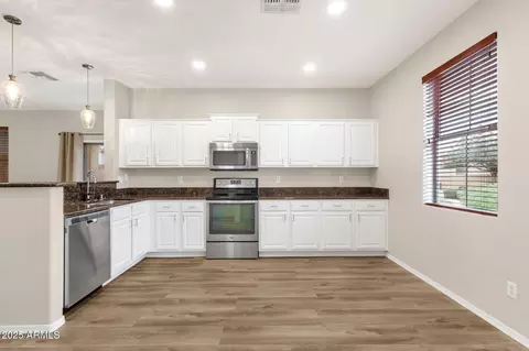 Kitchen - 988 E Redondo Dr, Gilbert, AZ 85296 photo 2 of 2