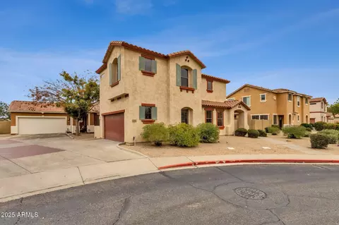 Exterior - 988 E Redondo Dr, Gilbert, AZ 85296 photo 9 of 9